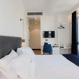 Отель Hotels And Suites Platine